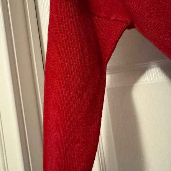 NWT Chico's Red V-Neck Sweater with Black Lace Trim - Picture 5 of 12